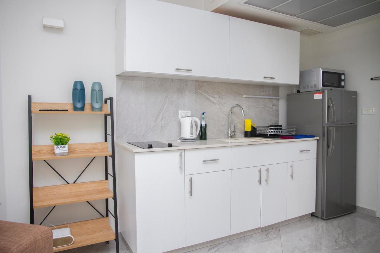 Apartments4You Leonardo 11 Bat Yam Exterior photo
